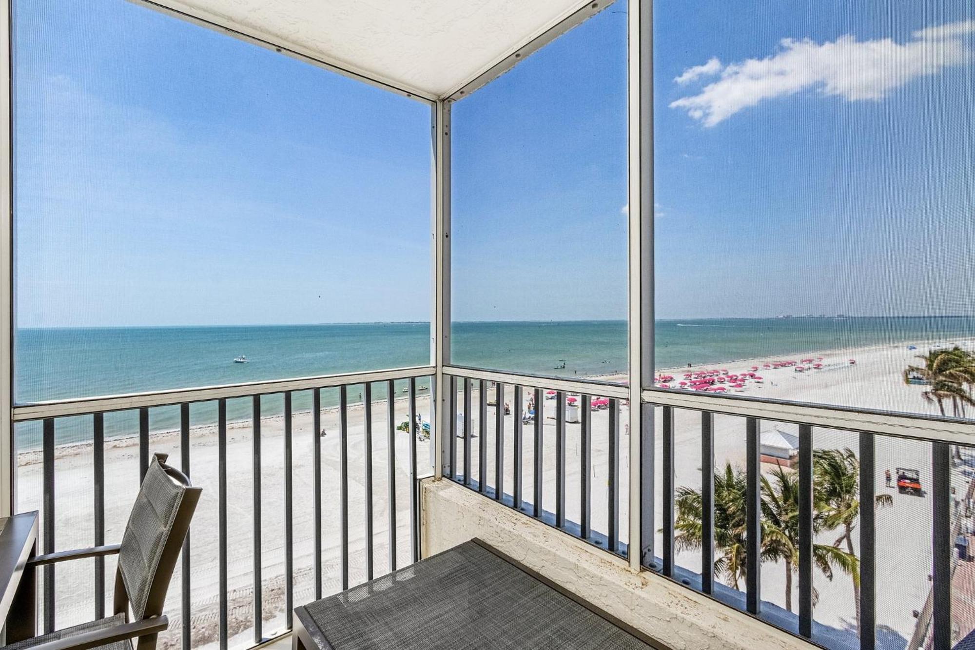 Fantastic Gulf Front Condo On The North End Of The Island - Beach Villas # 504 Condo Fort Myers Beach Zewnętrze zdjęcie